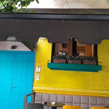 Yes Appartement Tirana Buitenkant foto