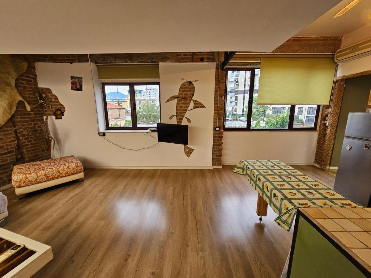Yes Appartement Tirana Buitenkant foto