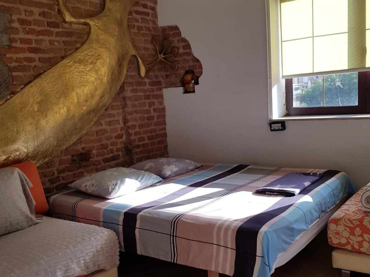 Yes Appartement Tirana Buitenkant foto